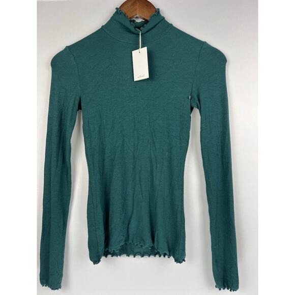Wilfred Sweaters - NWT ARITZIA WILFRED Turtleneck Green Fitted Sleeve Soft Sweater Sz XS